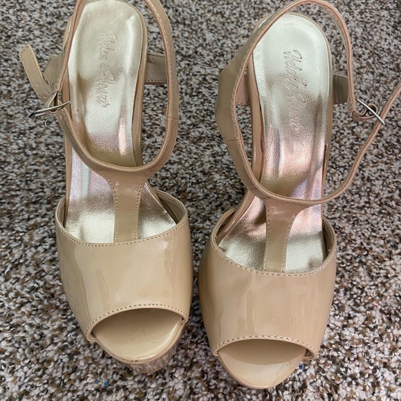 Nude platform heels, size 7. Brand is Helens Heart 💟 - Picture 2 of 5